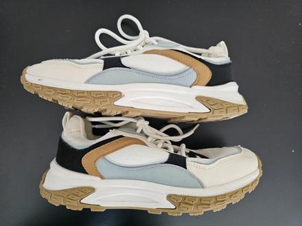 Tenisky, reserved,39