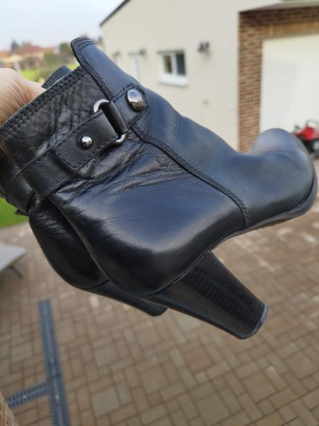 Kožené čižmy ako nové, baťa,38