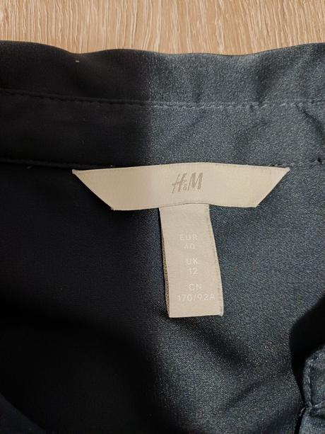 Tmavomodra bluzka, h&m,s