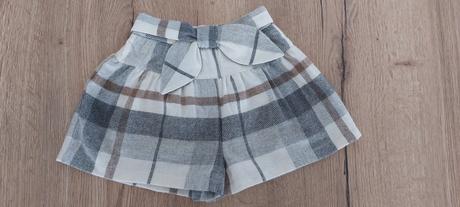 Predám sukničkové kraťasy zn. mayoral veľ.98, mayoral,98