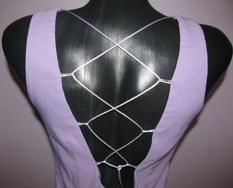 Fialkové sexy šaty, 38