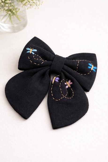 Ručne vyšívaná mašla do vlasov, 