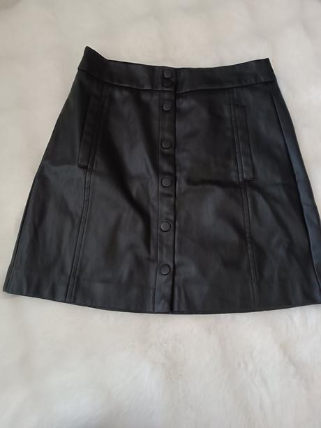 Koženková sukňa., stradivarius,xs