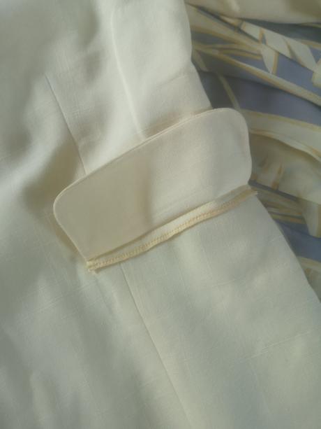 Dámsky kostým vivienne lauvrence 44/46, 44