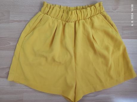 Kraťasy m, bershka,m