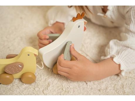 Little dutch ťahacia sliepočka s kuriatkami dreven,