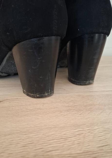 Členkove čižmy, 38