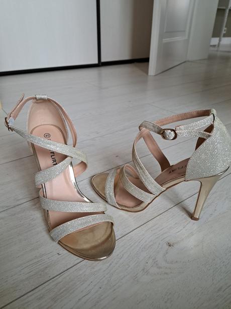 Elegantne topanky, 40