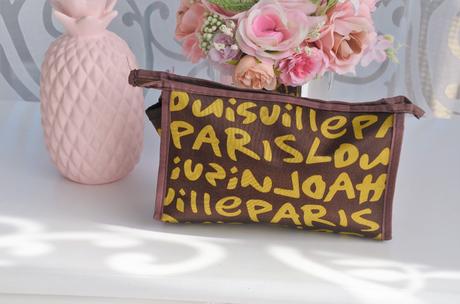 Kozmetická taštička,