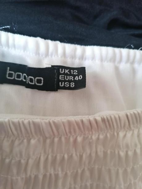 Volánový crop top, 40