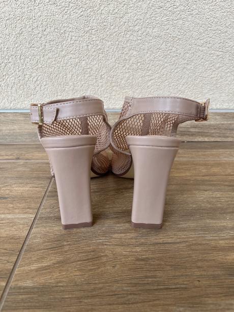 Sandále na opätku - 36, 36