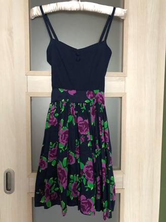 Kvetove ramienkove šaty, veľkosť xs, xs