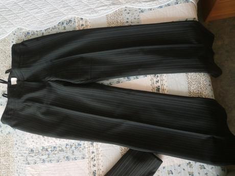 Dámsky kostým, c&a,l