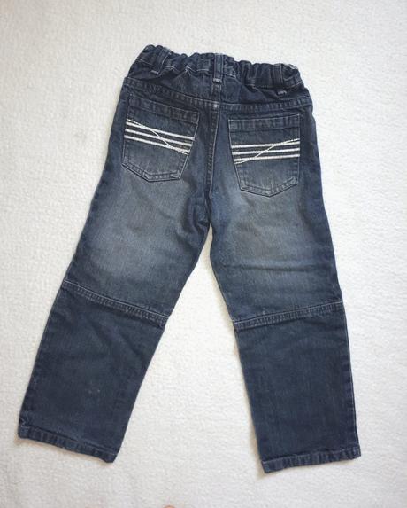 Rifle s bielymi pásikmi, c&a,110