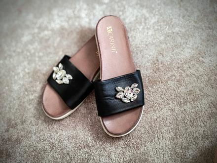 Kožené šľapky, 40