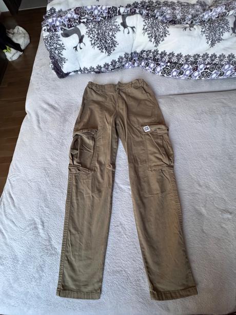 Nohavice s kapsami, zara,164