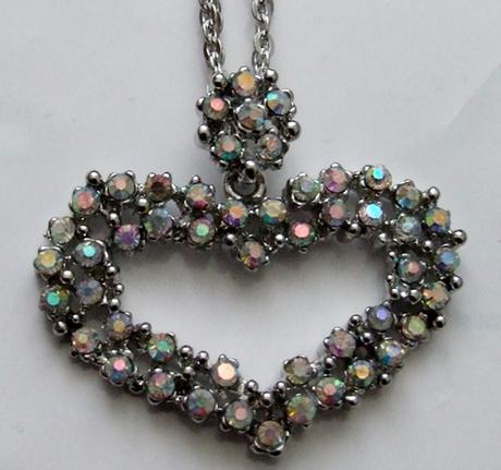 Retiazka s priveskom srdce, 