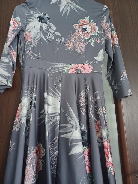 Šaty veľ.36 zn.bodyform, 36