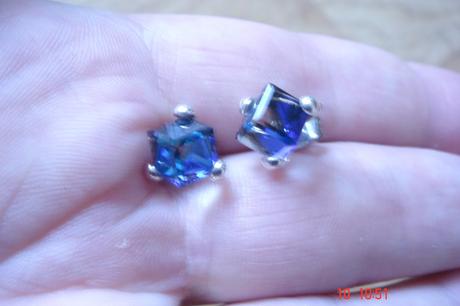 Modre kocky nausnicky, 