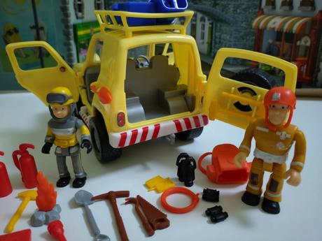 Džíp požiarnika sama, 