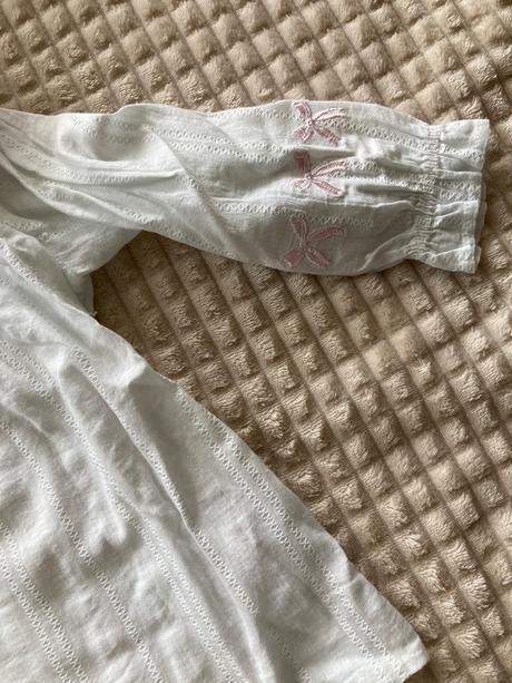 Blúzka s mašličkami, 98