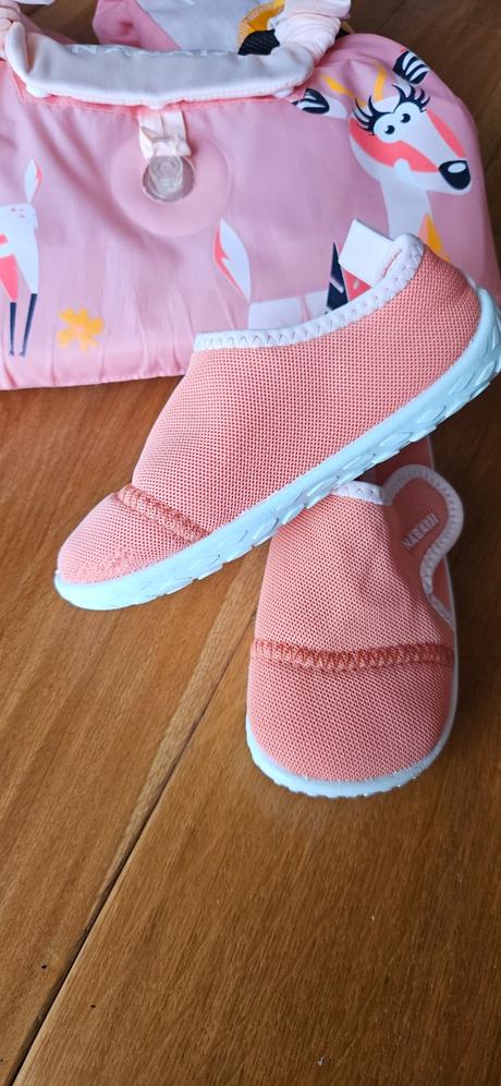 Set topánky a rukávniky do vody, decathlon,26