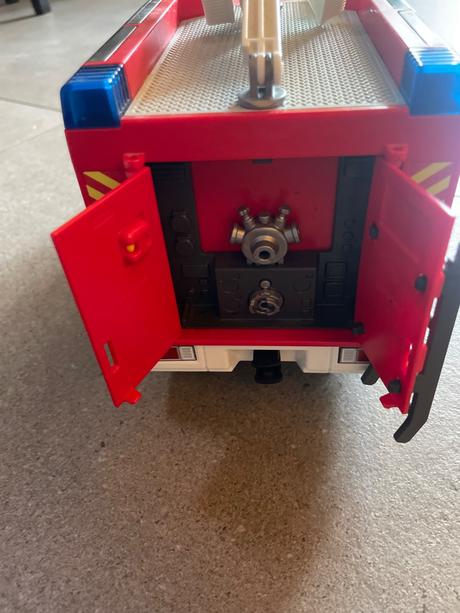 Playmobil veľké hasičské auto,