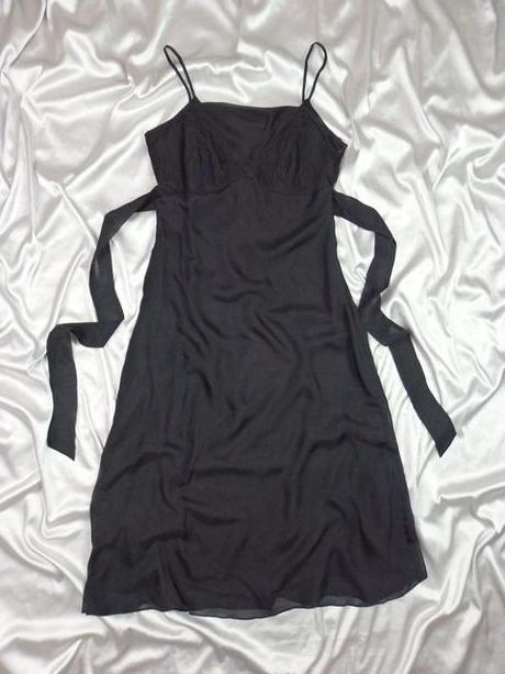 Luxusné hodvábne šaty, 36