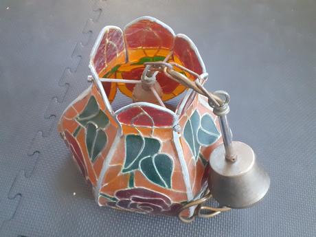 Starý farebný vitrážový luster s ružami, 