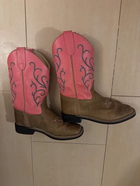 Western cizmy, 34