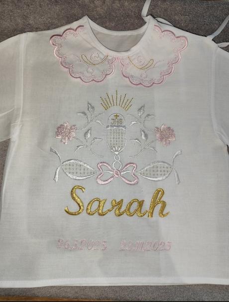 Vyšívané košieľky na krst, 