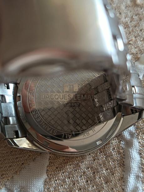 Jaques lemans hodinky 1857i, 