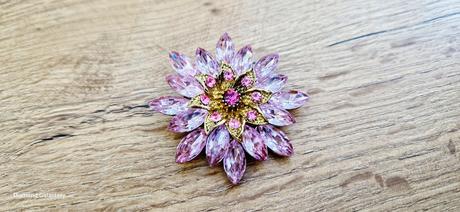 Brošňa ozdobná - kvet - ružový - 55 mm, 