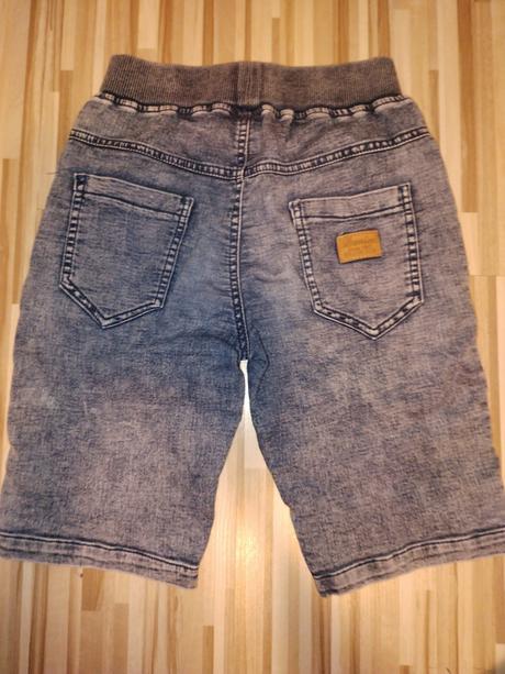 Elastické kraťasky, 140