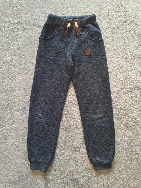 Naketano tepláky, 158