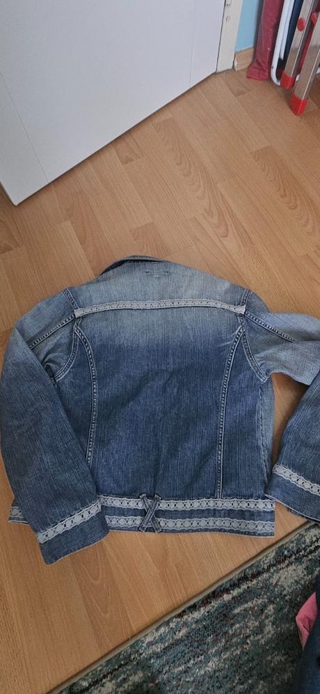 Riflova bunda, l