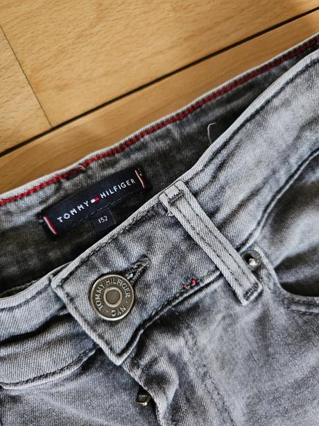 Tmavosivé rifle tommy, tommy hilfiger,152