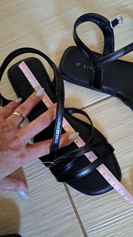 Čierne sandalky, sinsay,37