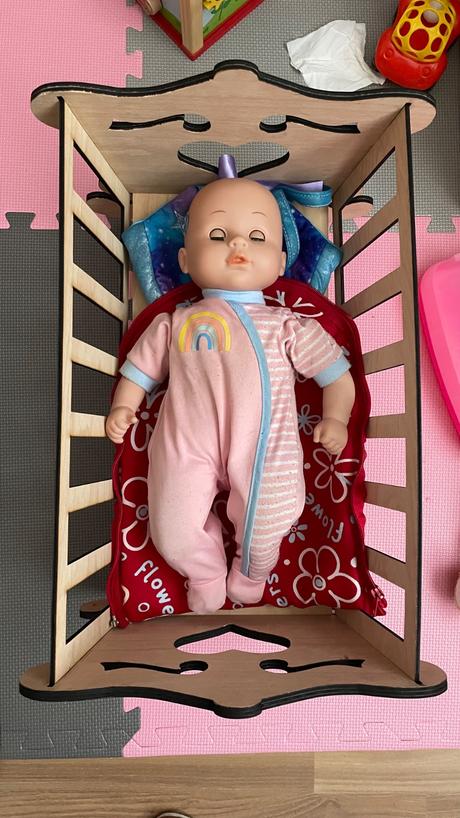 Postieľka / kolíska pre bábiky alebo plyšakov, 