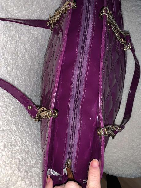 Purpurová lakovaná kabelka, carpisa