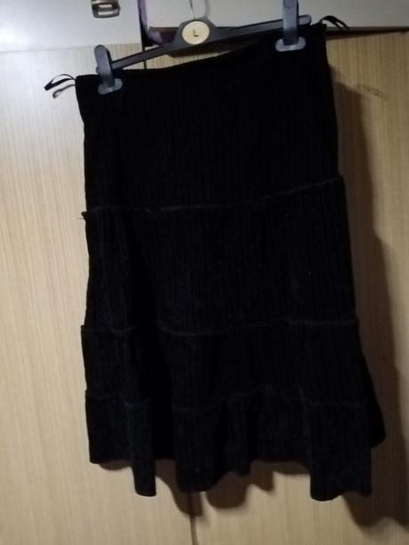 Dámska sukňa, 36