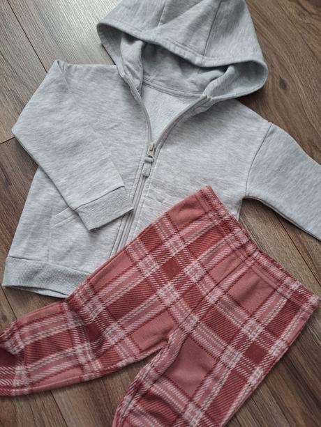 Mikina s legínami, 98