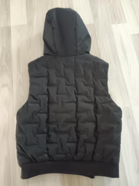 Stylova chlapcenska vesta zn. zara, zara,152