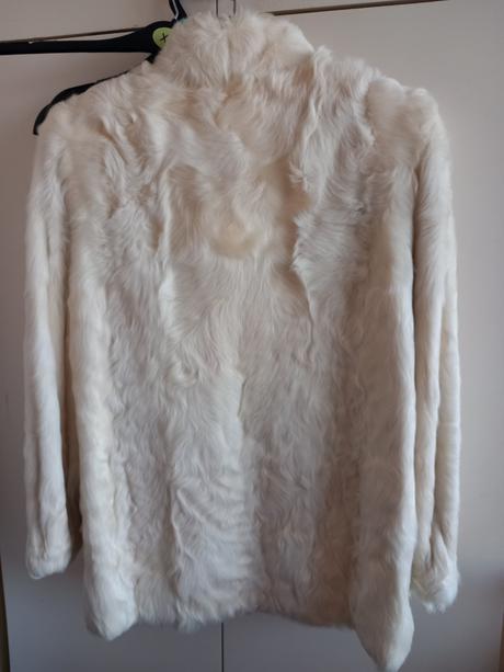 Kozusinova bunda z jahnacej kozusiny, 48