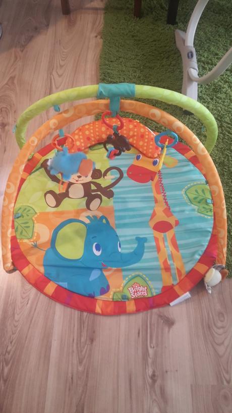 Hracia deka s hrackami, 