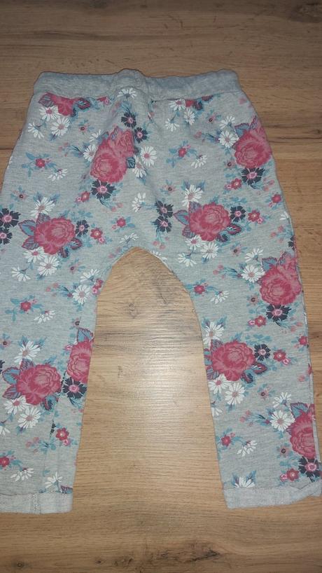 Kvetinkove teplaky, kiki&koko,92