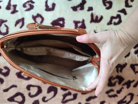 Bielohnedá kožená kabelka michael kors, michael kors