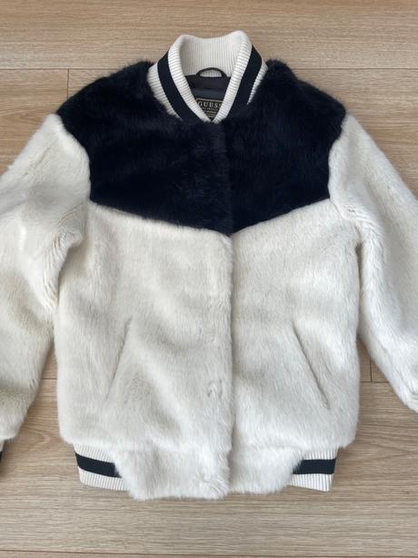 Guess huňatá bundička top stav, guess,xs