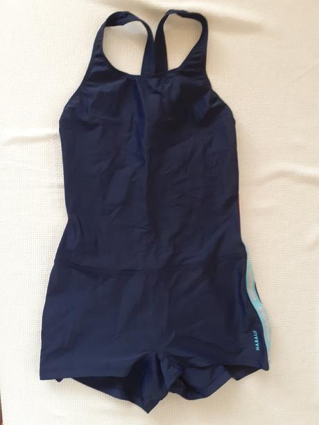 Celé modré plavky decathlon s tyrkys.pásikmi 140, decathlon,140