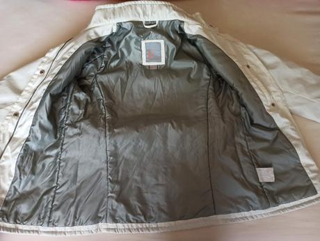 Bunda z talianska, s